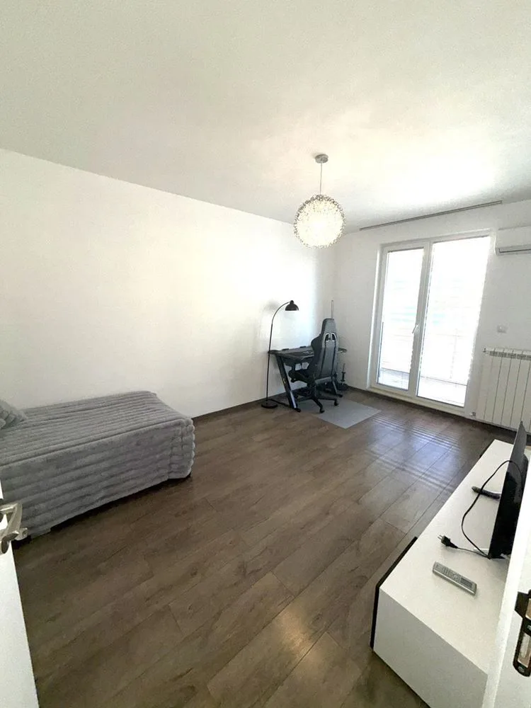 Luxuriöse Zwei-Zimmer-Wohnung zur Miete im TOP-Zentrum von Sliven - das beste Angebot auf dem Markt-0 Luxuriöse 3-Zimmer-Wohnung zur Miete im absoluten Zentrum von Sliven – das beste Angebot auf dem Markt – 0